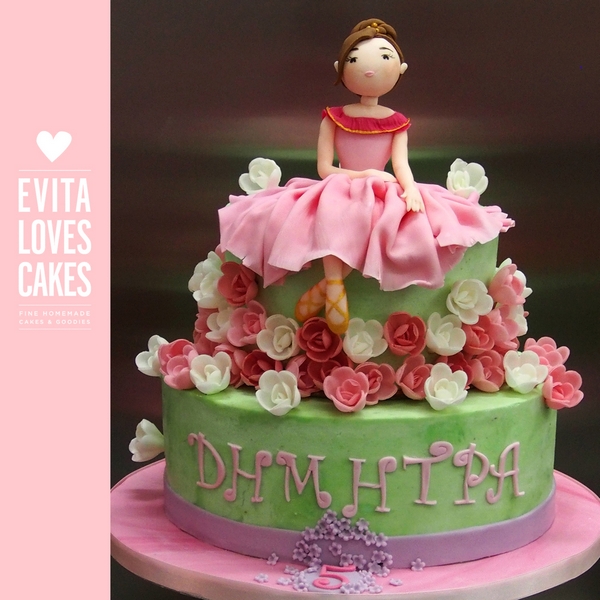 Girl_Birthday_Cake_EvitaLovesCakes